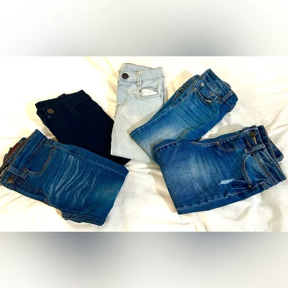 5 Pair BUNDLE!! Girls Jeans size 4 Toddler Jumping Beans
Garanimals Lee Baby Gap - Picture 1 of 13